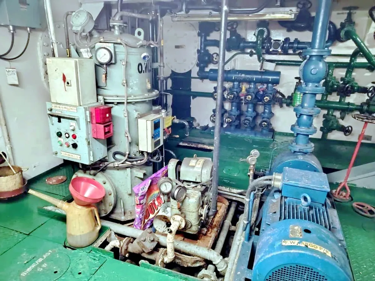 Kapal pendaratan, tangki keur dijual
