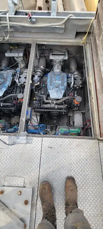 Kapal kerja keur dijual