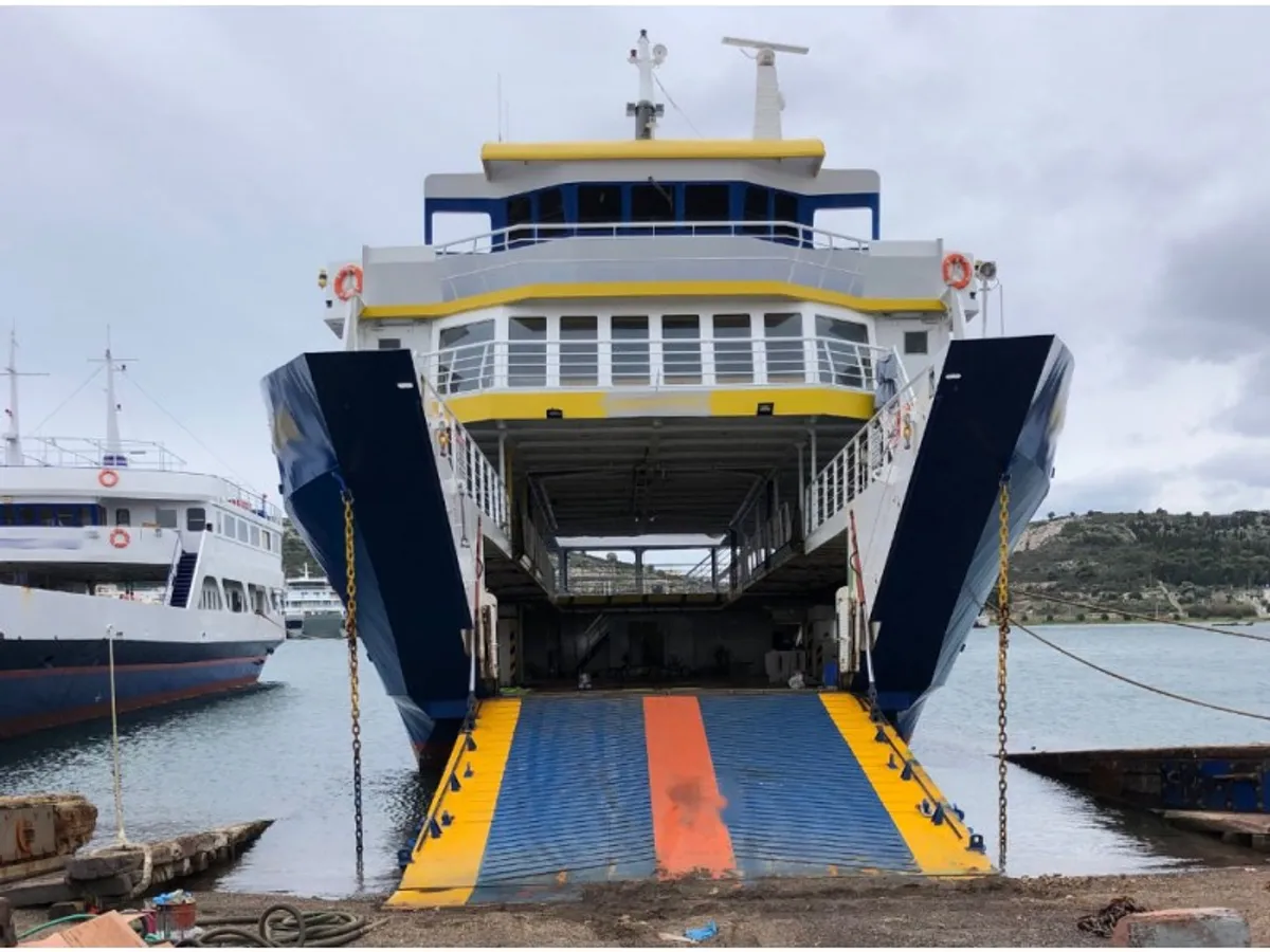 Kapal Ro-Ro keur dijual