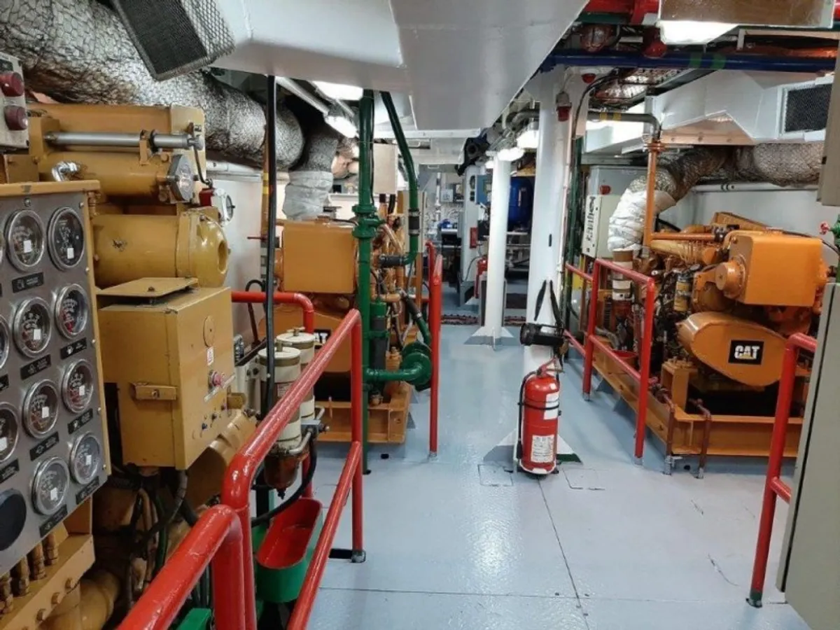 Kapal Penarik Jangkar (AHTS) keur dijual