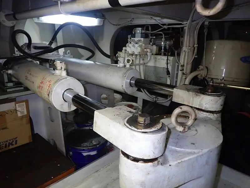 Kapal pangangkut barang curah keur dijual