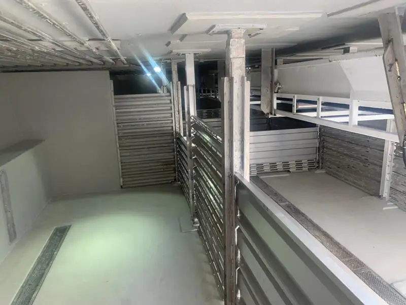 Logam rongsokan keur dijual