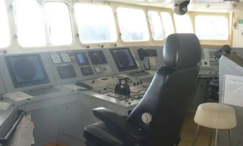 Kapal pangangkut barang curah keur dijual