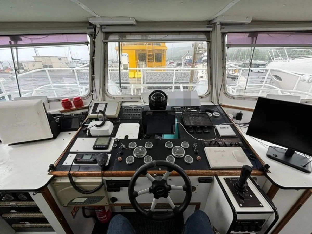 Kapal survei keur dijual