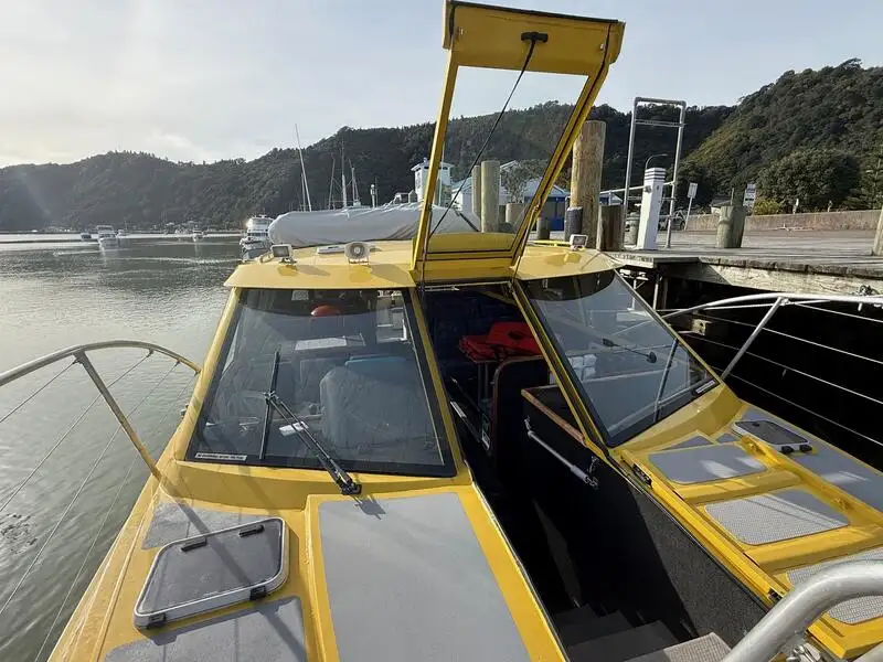 Kapal pesiar keur dijual