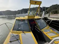 Kapal pesiar keur dijual