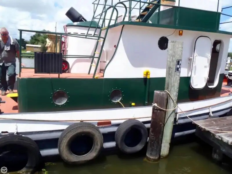 Kapal penarik keur dijual