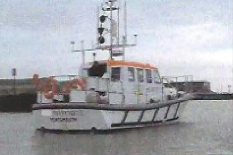 Kapal panumpang keur dijual