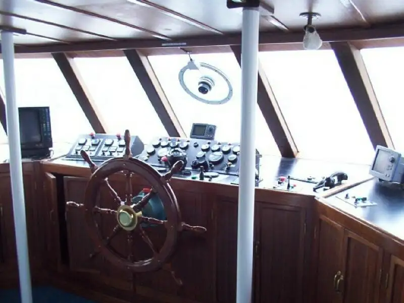 Kapal pesiar keur dijual