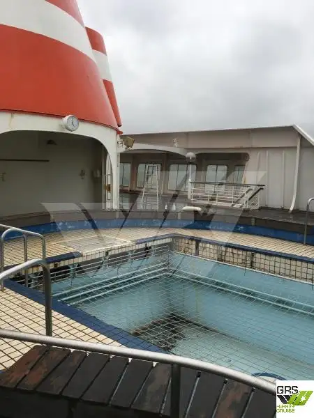 Kapal pesiar keur dijual