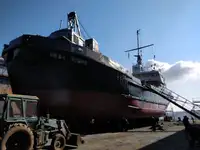 Kapal keruk keur dijual