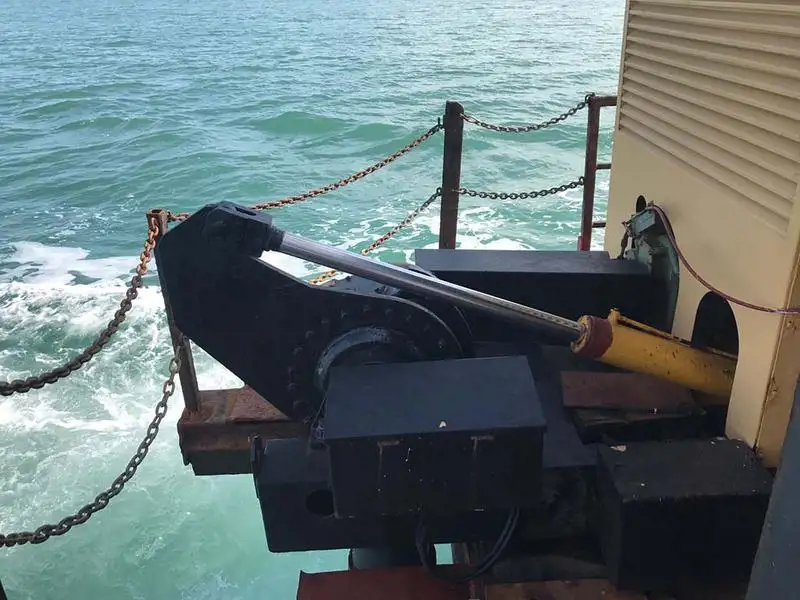 Kapal keruk keur dijual