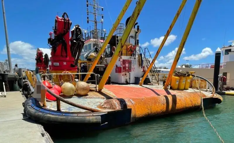 Kapal kerja keur dijual