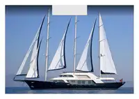 Yacht pikeun dijual