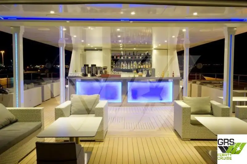 Kapal pesiar keur dijual