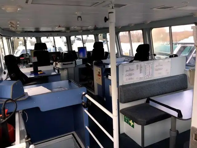 Kapal survei keur dijual