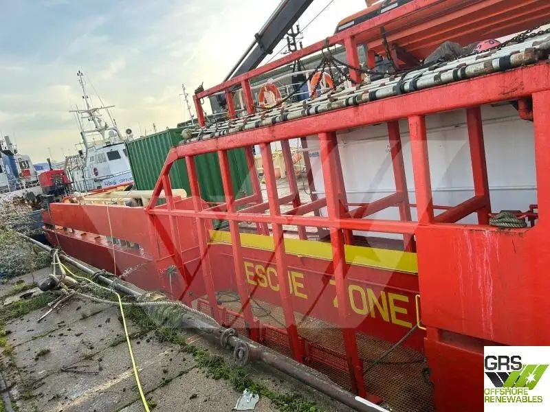 Kapal pasokan keur dijual