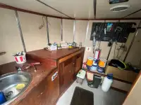 Kapal kerja keur dijual