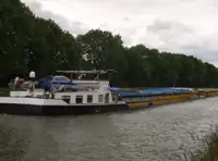Kapal pangangkut barang curah keur dijual