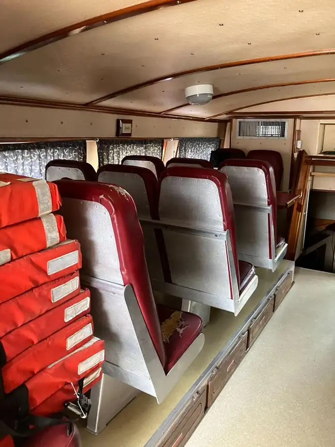 Kapal kru keur dijual