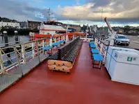 Kapal pesiar keur dijual