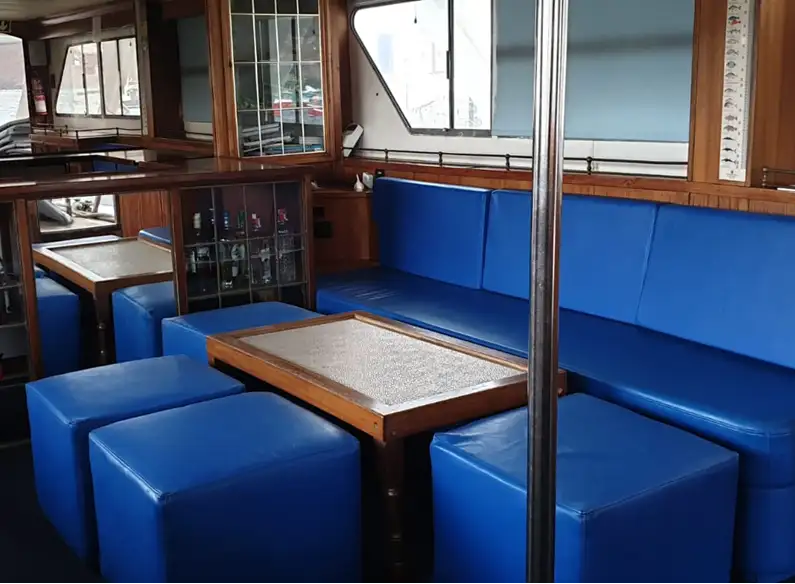 Kapal pesiar keur dijual