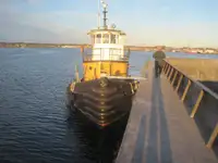 Kapal penarik keur dijual