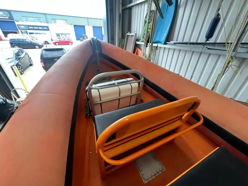Kapal kerja keur dijual
