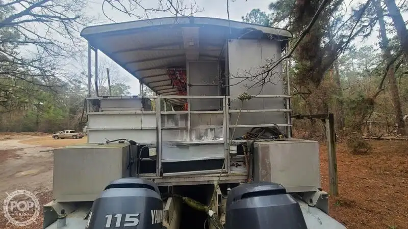 Kapal pesiar keur dijual