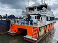 Kapal wadahna pikeun dijual