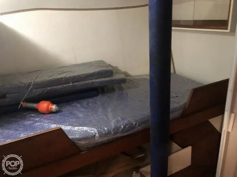 Kapal pasokan keur dijual