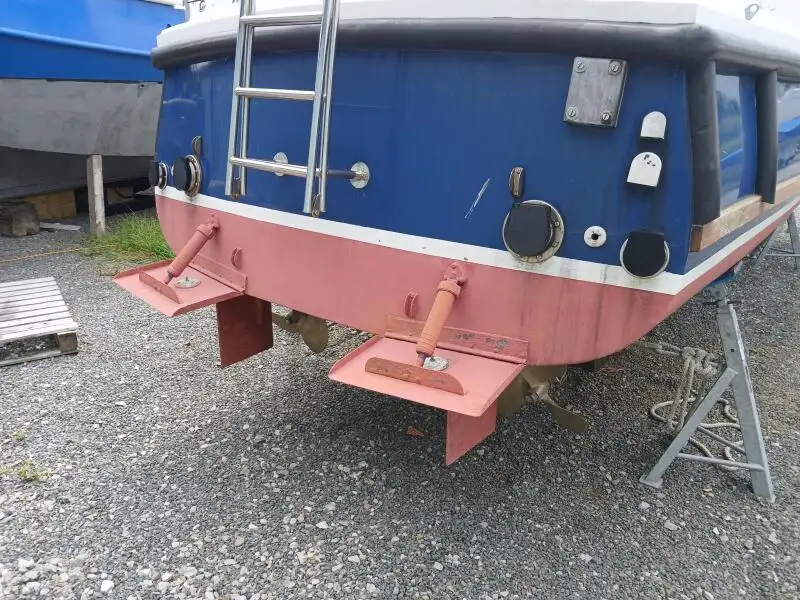Kapal kerja keur dijual