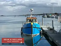 Kapal penarik keur dijual