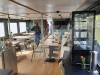 Kapal wisata keur dijual