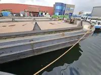 Tongkang keur dijual