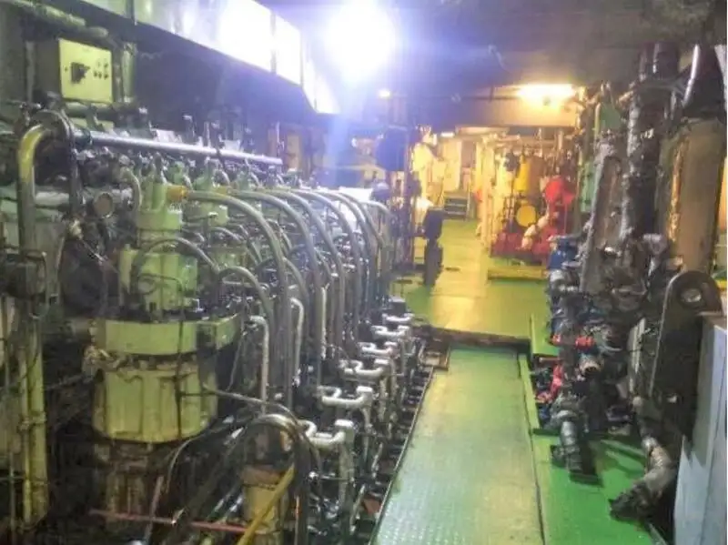 Kapal pangangkut barang curah keur dijual