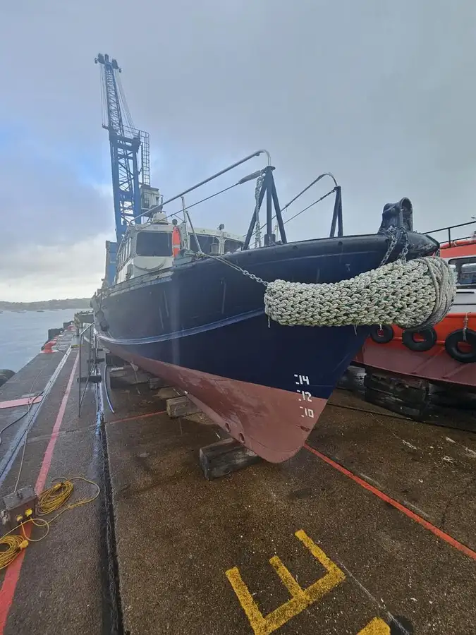 Kapal penyelamat keur dijual
