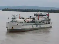 Kapal pangangkut LNG keur dijual