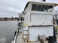 Kapal pasokan keur dijual