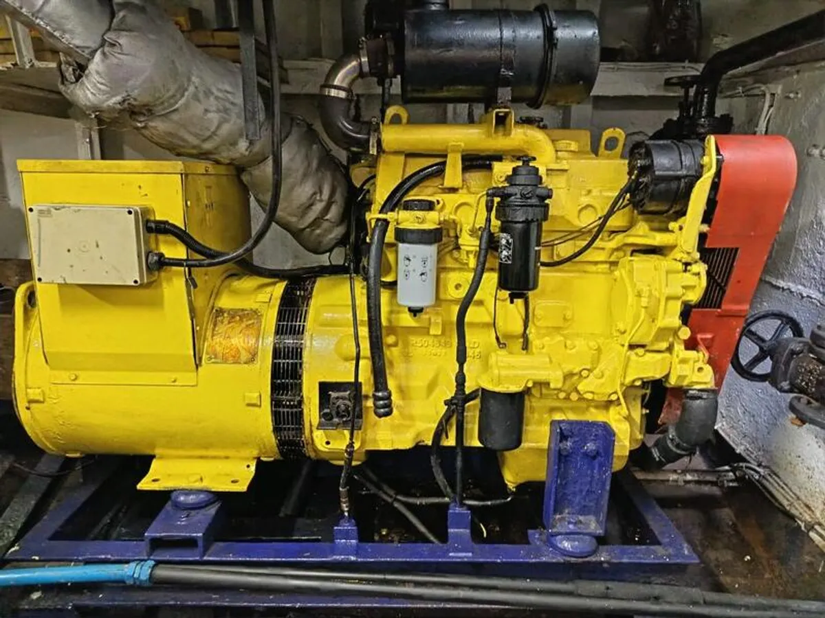 Kapal pasokan keur dijual