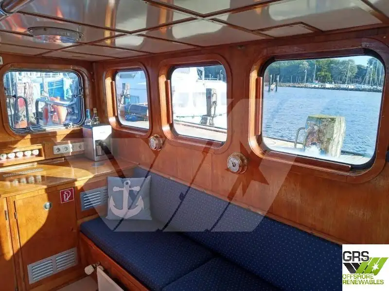Kapal kerja keur dijual