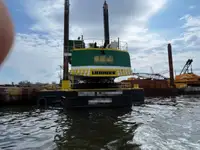 Kapal keruk keur dijual