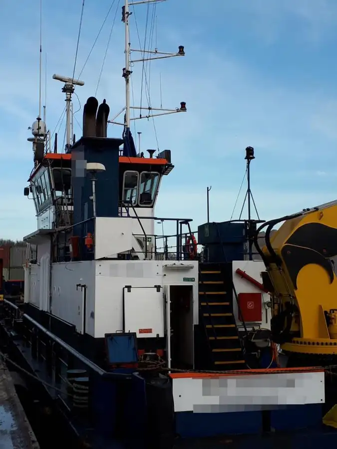 Kapal penarik keur dijual