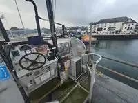 Kapal penyelamat keur dijual
