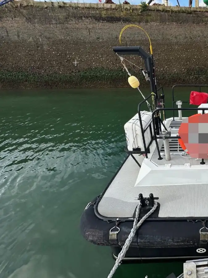 Kapal pilot keur dijual