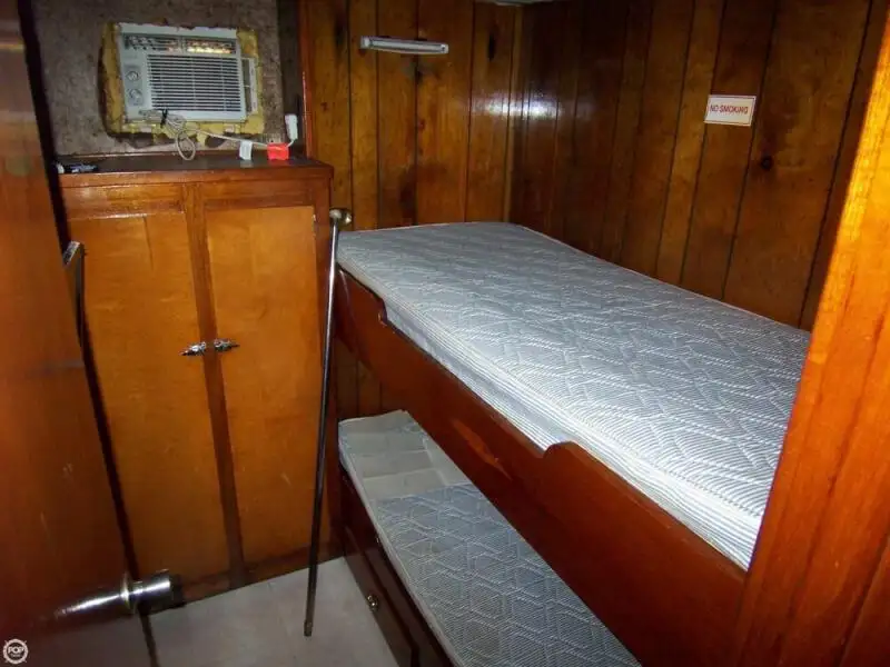 Kapal penarik keur dijual
