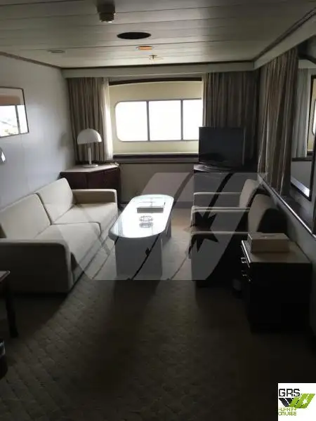 Kapal pesiar keur dijual