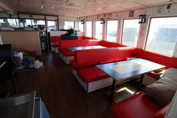 Kapal pesiar keur dijual