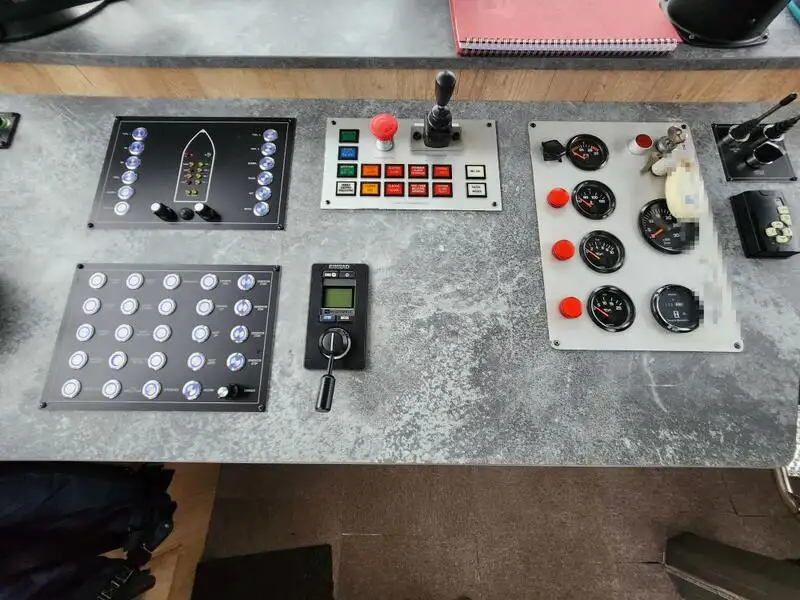 Kapal kerja keur dijual