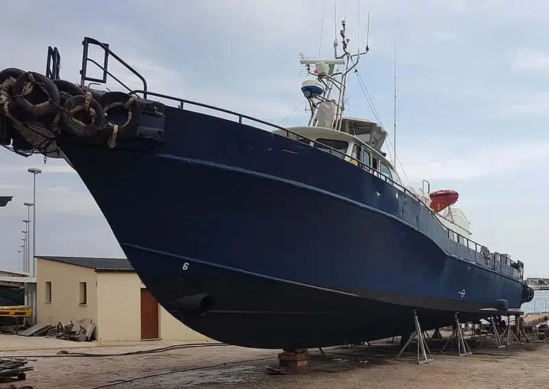 Kapal kru keur dijual